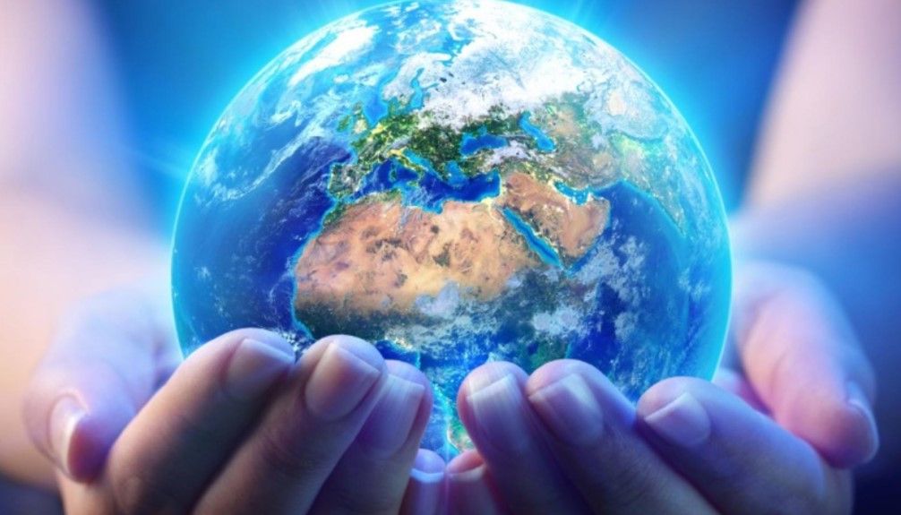 30 Small Changes You Can Make To Save The Planet