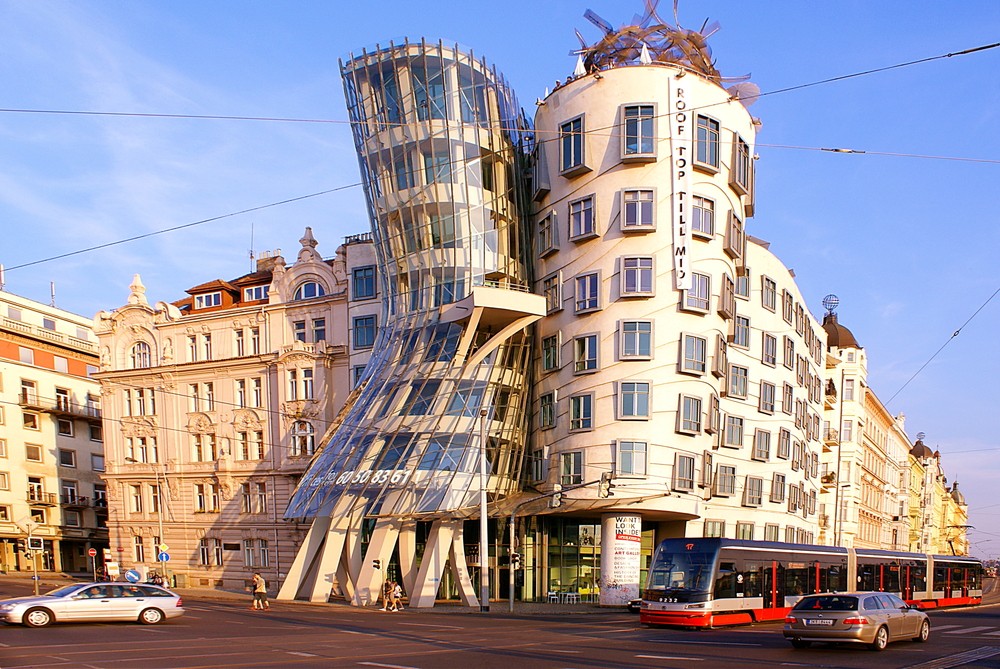 dancing house in the czech republic